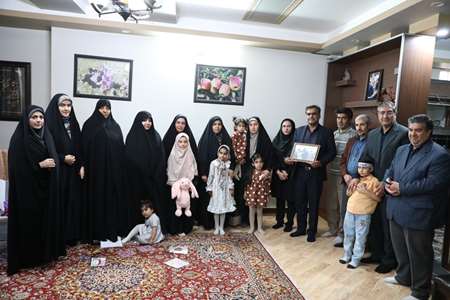 دیدار دانشگاهیان با خانواده شهید جنگ دوازده‌روزه