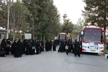 دانشگاهیان شهید باهنر کرمان راهی آیین تشییع رهبر شهید شدند 